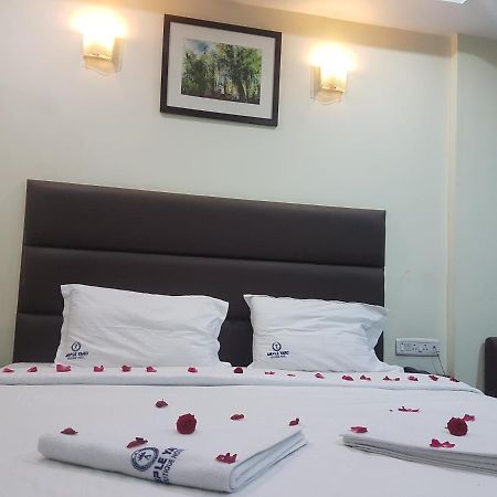 Ample Yard Hotel เชนไน ภายนอก รูปภาพ