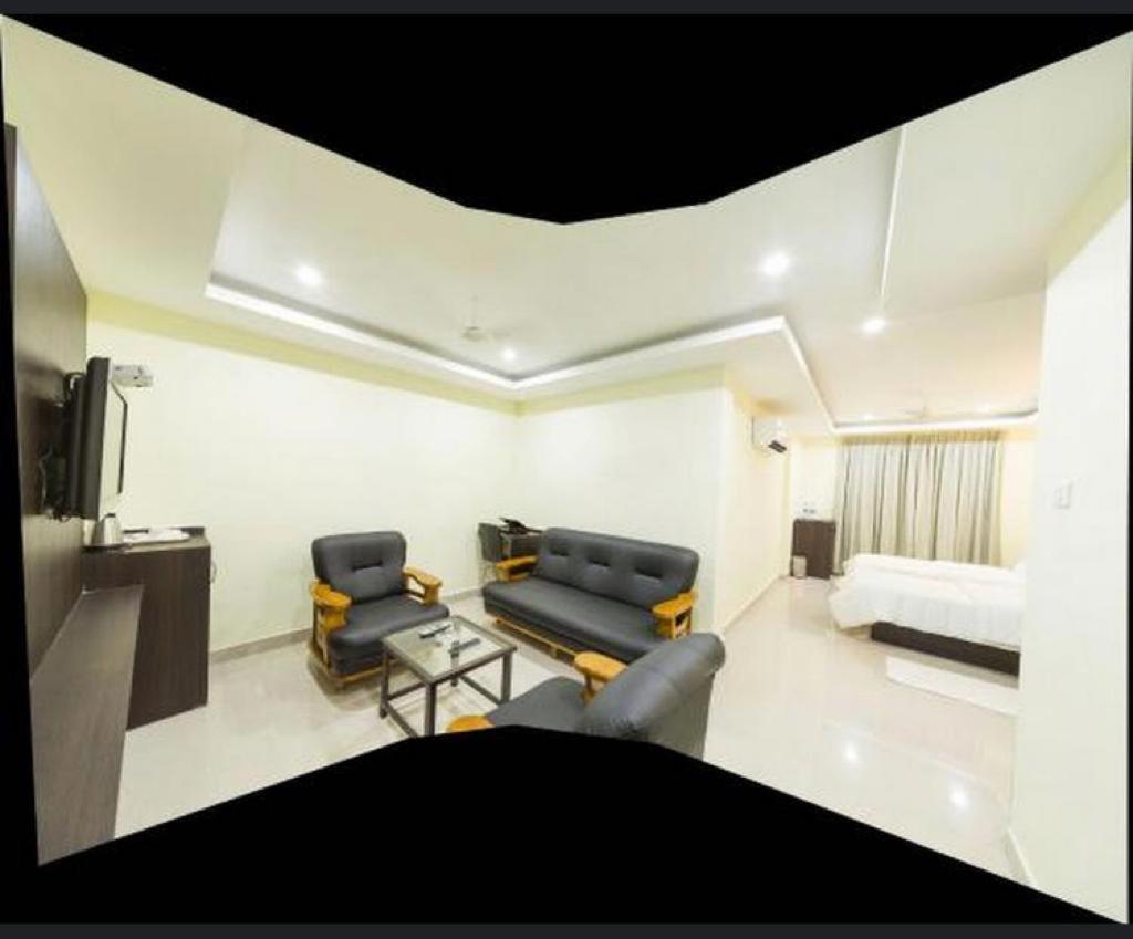 Ample Yard Hotel เชนไน ภายนอก รูปภาพ